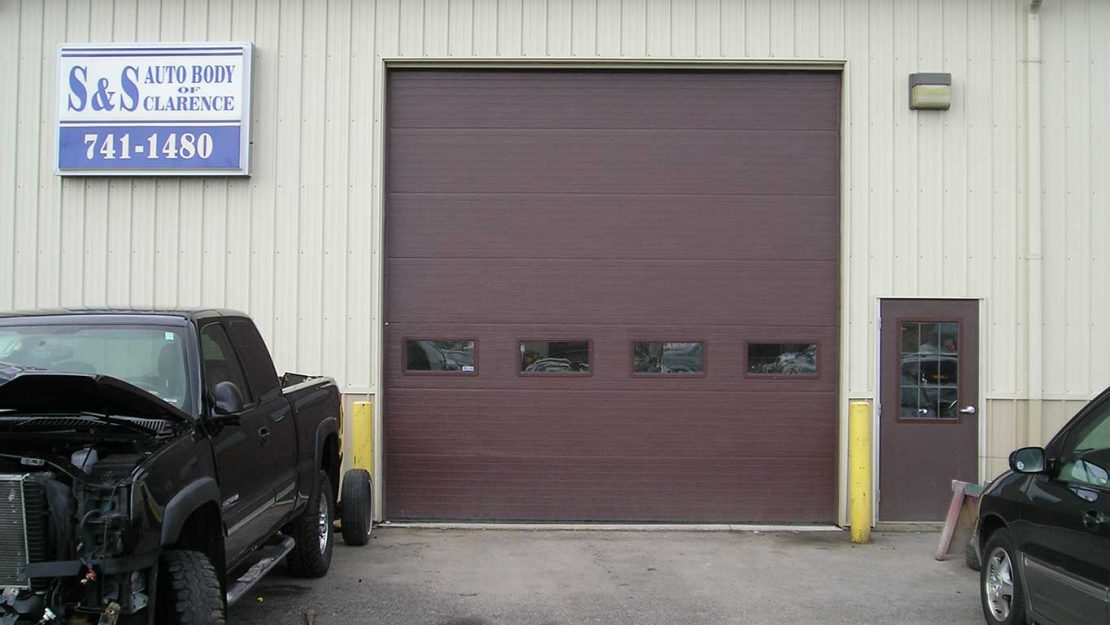 Home S & S Auto Body of Clarence Inc.